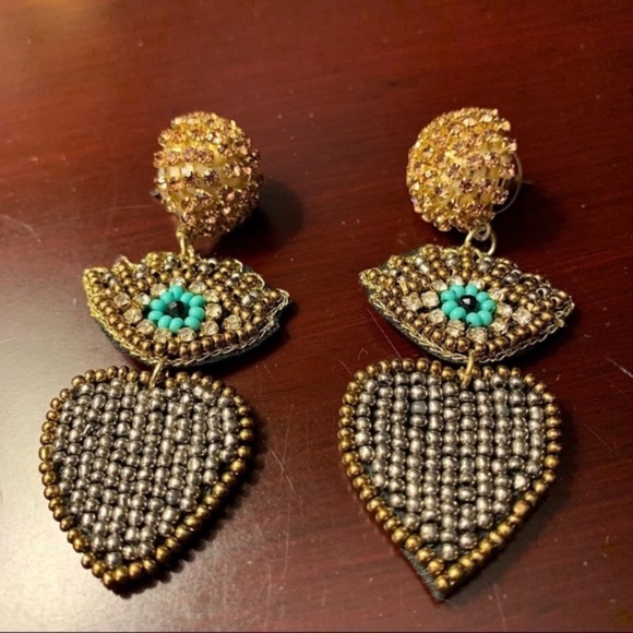 Beaded Evil Eye Heart Link Dangle Earrings in Black and Gold - Picture 3 of 4
